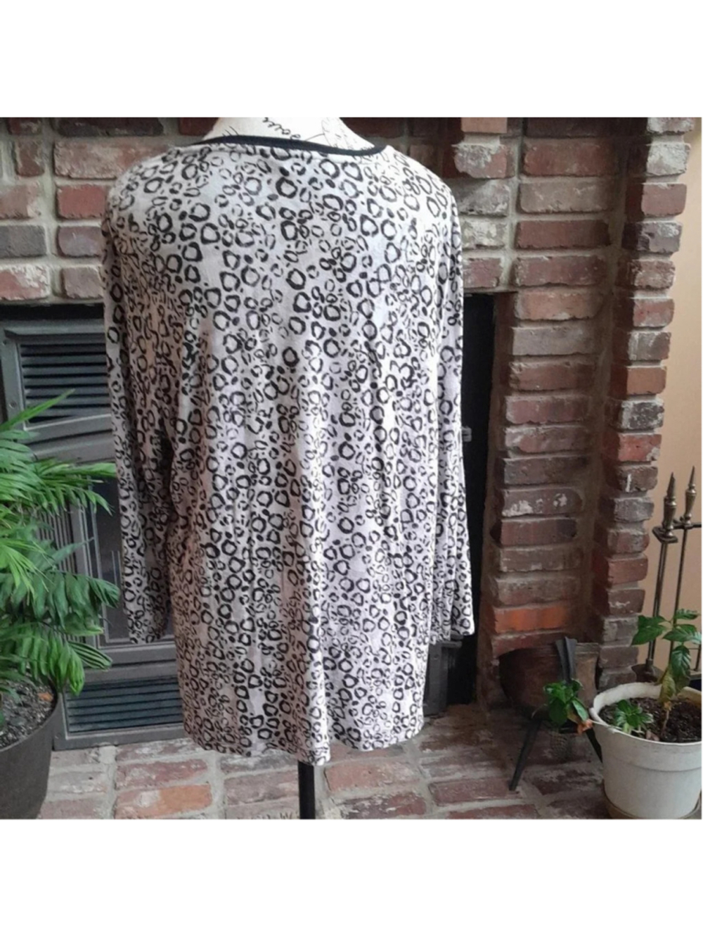 Laura Ashley Top - Picture 3 of 5